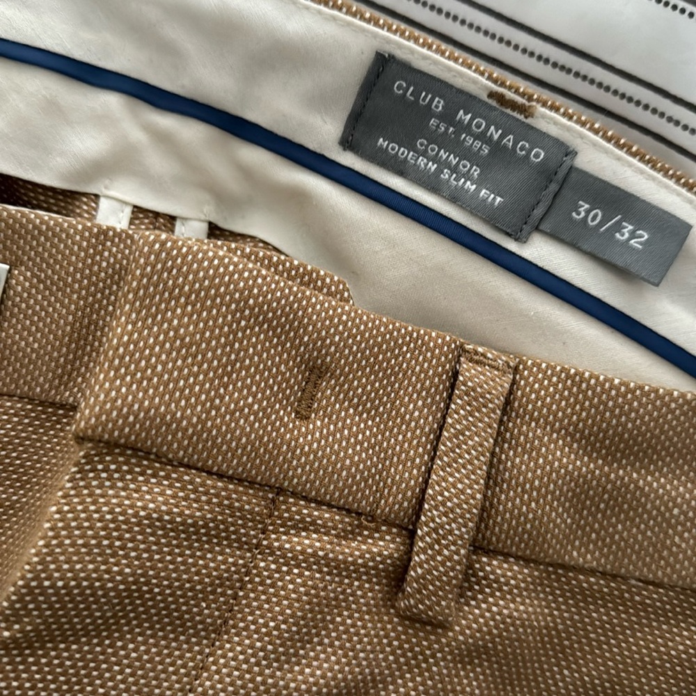 Men’s Club Monaco pants. Like new great condition. Size 30/32